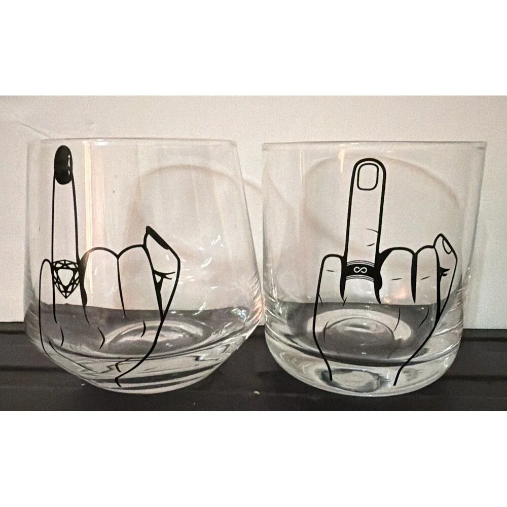 Set of 2 Clear Glass Funny Engagement Gift Ring Finger Wine & Whiskey Lowball